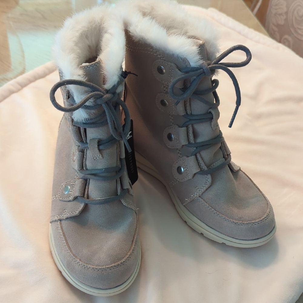 Sorel Boots Ladies 7 New